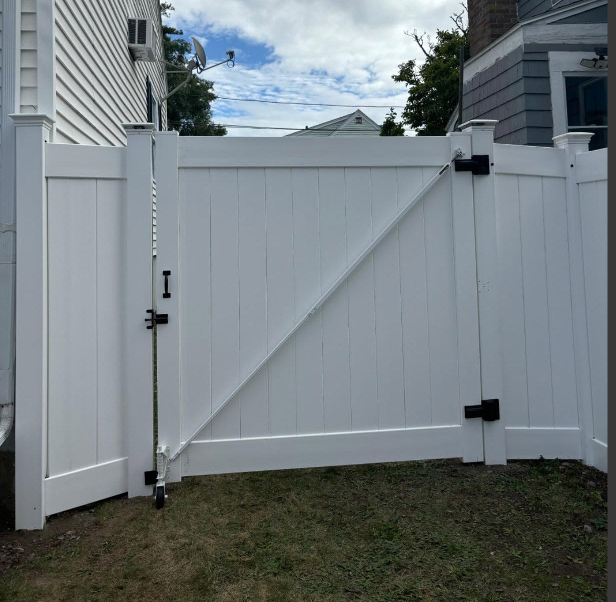 True Latch White 7' Telescopic Gate Brace for Vinyl Gates